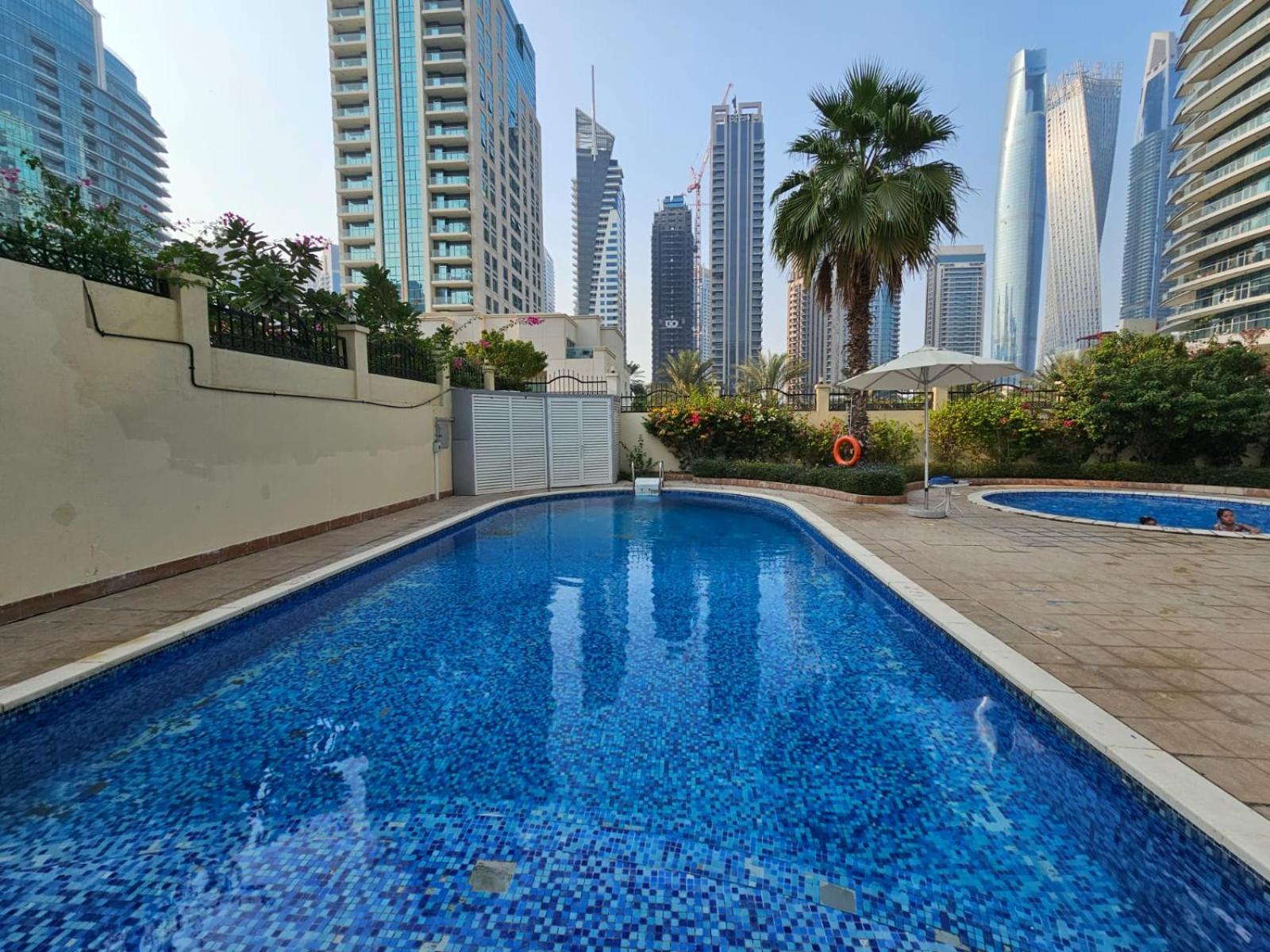Apartment Furnished In Marina *