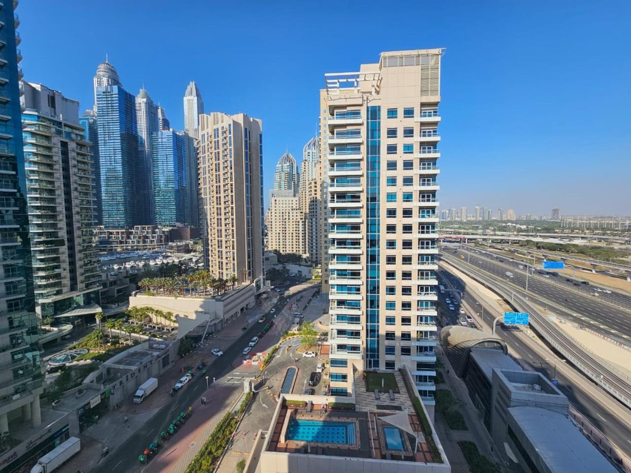 Apartment Furnished In Marina